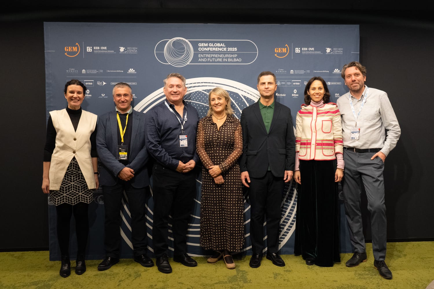YBS celebrando el 25º aniversario de Global Entrepreneurship Monitor